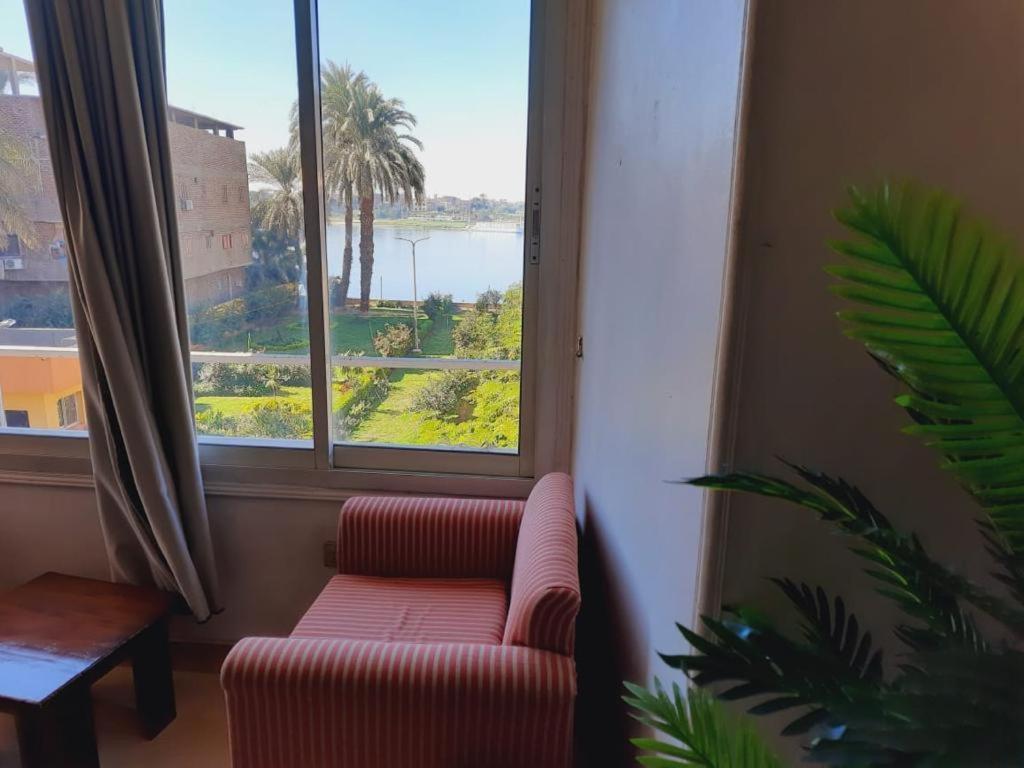 East Luxor Apartments With Nile Views Jazirat al Awwamiyah Extérieur photo